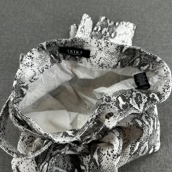 AKIRA Leopard Skinny  Pants Belted Size‎ 1 Juniors Stretch Cotton Spandex White - Picture 14 of 16